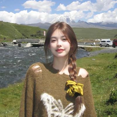 沙滩上的夏娃